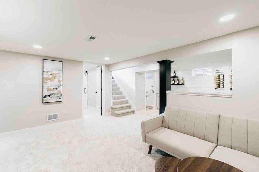 Beautiful Luxury Home Freshly Renovated With Big Yard, Seating & Grill Pad Cottage Grove Экстерьер фото