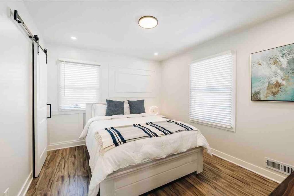 Beautiful Luxury Home Freshly Renovated With Big Yard, Seating & Grill Pad Cottage Grove Экстерьер фото